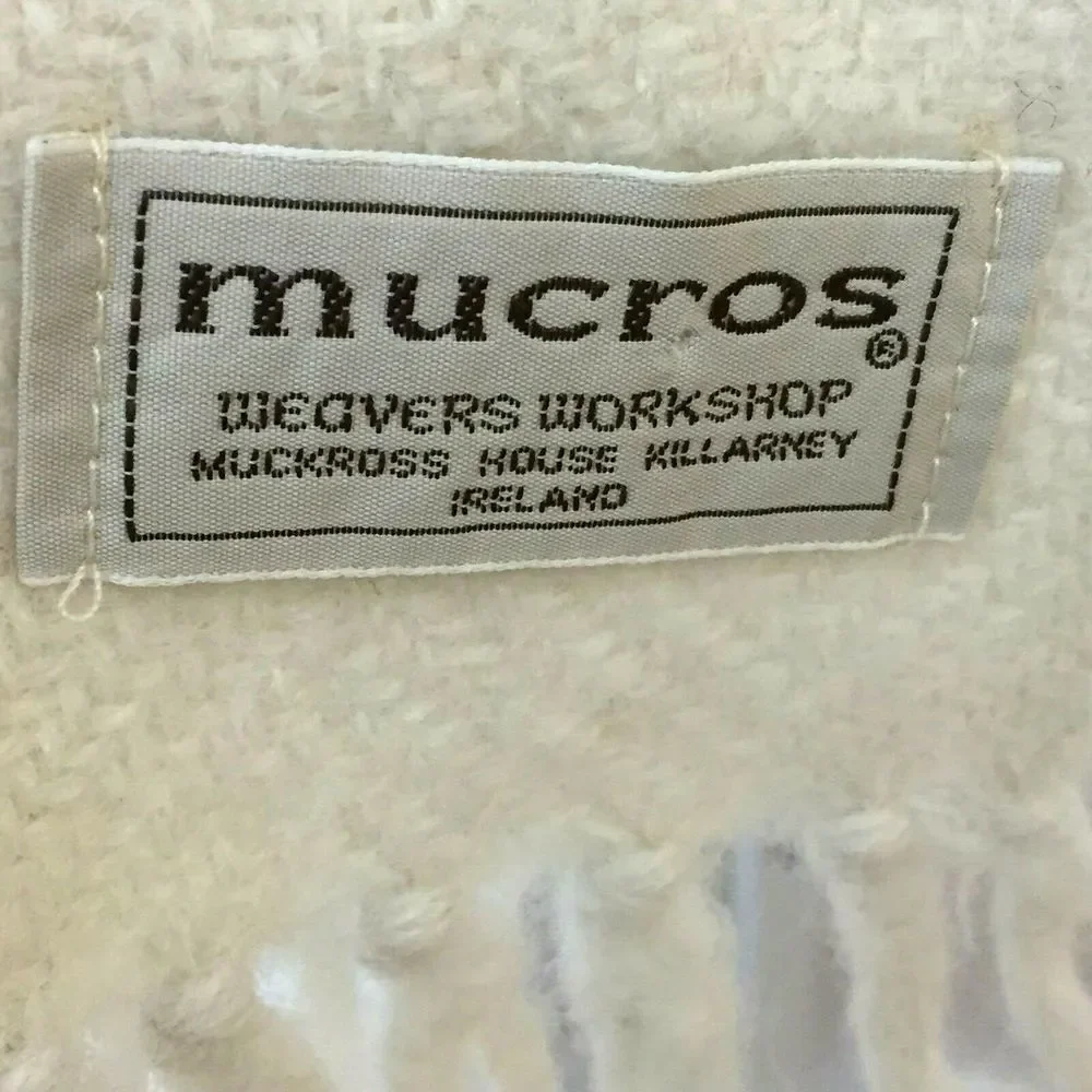 Mucros‎ Weavers Workshop Killarney Ireland Scarf White Tasseled OS